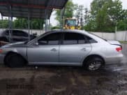 ✅ 2009 Hyundai Azera Limited • VIN: KMHFC46F39A370401 • Lot: 42370957. Listed on IAAI with 202,696 mi. Free auction sales archive from the USA and detailed vehicle history report at DreamBid. Image 14.