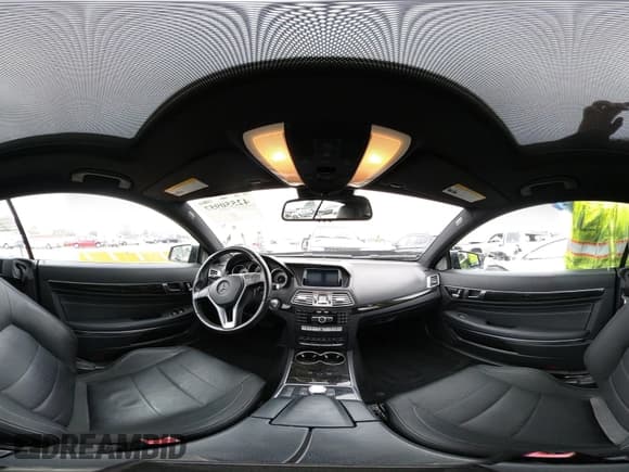 ✅ 2014 Mercedes-Benz E 350 • VIN: WDDKJ5KB3EF265992 • Lot: 42550957. Listed on IAAI with 70,886 mi. Free auction sales archive from the USA and detailed vehicle history report at DreamBid. Image 19.