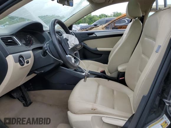 ✅ 2011 Volkswagen Jetta SEL • VIN: 3VWLZ7AJ8BM305326 • Lot: 55163235. Listed on Copart with 78,921 mi. Free auction sales archive from the USA and detailed vehicle history report at DreamBid. Image 7.