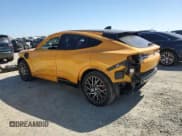 ✅ 2021 Ford Mustang Mach-E GT • VIN: 3FMTK4SXXMME02227 • Лот: 66908375. Опубликован ранее на Copart с пробегом 53 452 миль. Бесплатный доступ к архиву аукционных продаж из США и подробный отчёт об истории автомобиля на DreamBid. Изображение 2.