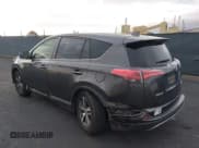 ✅ 2018 Toyota RAV4 XLE • VIN: JTMRFREV5JJ241482 • Лот: 43486718. Опубликован ранее на IAAI с пробегом 34 423 миль. Бесплатный доступ к архиву аукционных продаж из США и подробный отчёт об истории автомобиля на DreamBid. Изображение 6.