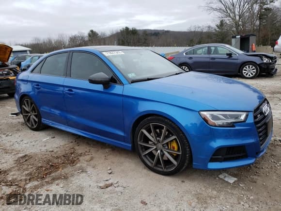 ✅ 2017 Audi S3 Premium Plus • VIN: WAUB1GFF4H1064748 • Lot: 71827342. Wystawiony na Copart z przebiegiem 26 980 mil. Bezpłatny archiwum sprzedaży aukcyjnych z USA i szczegółowy raport historii pojazdu na DreamBid. Zdjęcie 4.