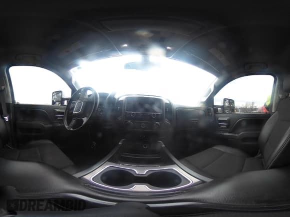 ✅ 2015 GMC Sierra 2500HD SLE • VIN: 1GT12YEG2FF659660 • Lot: 41485512. Listed on IAAI with 114,686 mi. Free auction sales archive from the USA and detailed vehicle history report at DreamBid. Image 19.