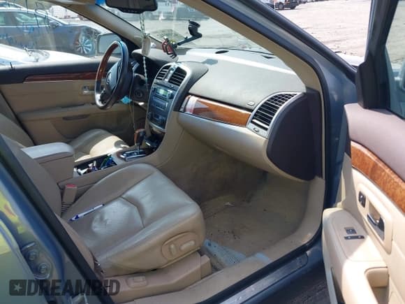 ✅ 2007 Cadillac SRX • VIN: 1GYEE637370132581 • Lot: 42390342. Wystawiony na IAAI z przebiegiem 207 596 mil. Bezpłatny archiwum sprzedaży aukcyjnych z USA i szczegółowy raport historii pojazdu na DreamBid. Zdjęcie 5.