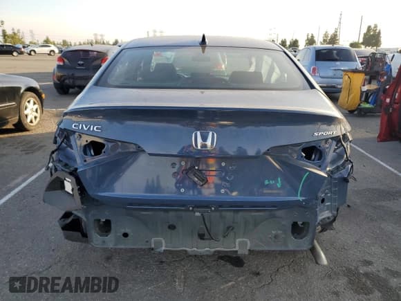 ✅ 2025 Honda Civic Sport • VIN: 2HGFE4F82SH330867 • Lot: 91475905. Listed on Copart with 14,067 mi. Free auction sales archive from the USA and detailed vehicle history report at DreamBid. Image 6.