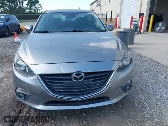 ✅ 2015 Mazda 3 i Touring • VIN: 3MZBM1V74FM144856 • Lot: 42570180. Listed on IAAI with 132,573 mi. Free auction sales archive from the USA and detailed vehicle history report at DreamBid. Image 12.
