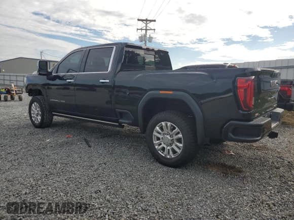 ✅ 2021 GMC Sierra 2500HD Denali • VIN: 1GT49REY9MF136821 • Lot: 80560265. Wystawiony na Copart z przebiegiem 82 913 mil. Bezpłatny archiwum sprzedaży aukcyjnych z USA i szczegółowy raport historii pojazdu na DreamBid. Zdjęcie 2.