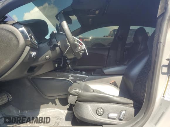 ✅ 2016 Audi RS 7 Prestige • VIN: WUAW2AFC4GN901335 • Lot: 67565634. Wystawiony na Copart z przebiegiem 106 648 mil. Bezpłatny archiwum sprzedaży aukcyjnych z USA i szczegółowy raport historii pojazdu na DreamBid. Zdjęcie 7.