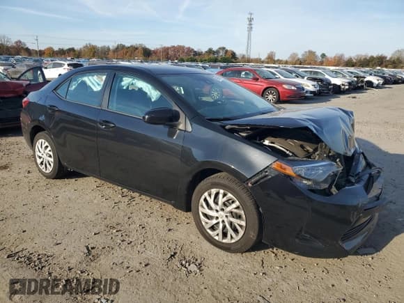✅ 2018 Toyota Corolla XLE • VIN: 5YFBURHE0JP814495 • Lot: 91966555. Wystawiony na Copart z przebiegiem 180 435 mil. Bezpłatny archiwum sprzedaży aukcyjnych z USA i szczegółowy raport historii pojazdu na DreamBid. Zdjęcie 4.