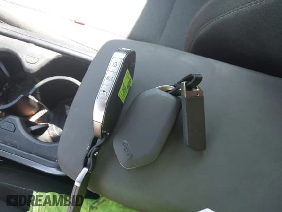 ✅ 2025 Kia K4 LXS • VIN: 3KPFT4DE5SE023248 • Lot: 43424978. Listed on IAAI with 10,407 mi. Free auction sales archive from the USA and detailed vehicle history report at DreamBid. Image 11.