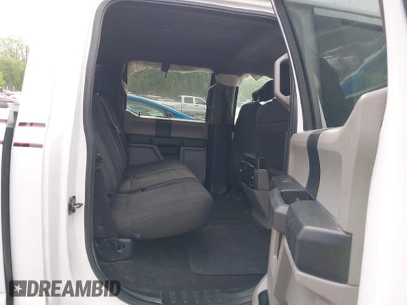 ✅ 2020 Ford F-150 XL • VIN: 1FTEW1E51LFB19935 • Лот: 42090440. Опубликован ранее на IAAI с пробегом 77 295 миль. Бесплатный доступ к архиву аукционных продаж из США и подробный отчёт об истории автомобиля на DreamBid. Изображение 8.