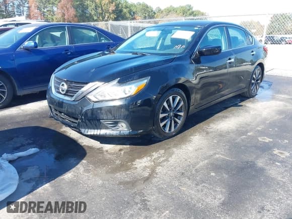 ✅ 2017 Nissan Altima SR • VIN: 1N4AL3AP6HC229016 • Lot: 43636015. Wystawiony na IAAI z przebiegiem 124 650 mil. Bezpłatny archiwum sprzedaży aukcyjnych z USA i szczegółowy raport historii pojazdu na DreamBid. Zdjęcie 2.