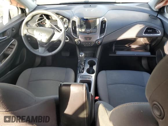 ✅ 2019 Chevrolet Cruze LS • VIN: 3G1BC6SM5KS547479 • Lot: 92129305. Listed on Copart with 79,593 mi. Free auction sales archive from the USA and detailed vehicle history report at DreamBid. Image 8.