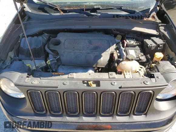 ✅ 2017 Jeep Renegade Latitude • VIN: ZACCJBBB3HPG17919 • Lot: 81878815. Listed on Copart with Not provided. Free auction sales archive from the USA and detailed vehicle history report at DreamBid. Image 12.