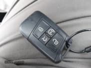 ✅ 2024 Volkswagen Jetta SE • VIN: 3VW7M7BU8RM050549 • Lot: 43900235. Wystawiony na IAAI z przebiegiem 42 704 mil. Bezpłatny archiwum sprzedaży aukcyjnych z USA i szczegółowy raport historii pojazdu na DreamBid. Zdjęcie 11.