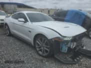 ✅ 2022 Ford Mustang GT Premium • VIN: 1FA6P8CF2N5138935 • Лот: 50058705. Опубликован ранее на Copart с пробегом 26 668 миль. Бесплатный доступ к архиву аукционных продаж из США и подробный отчёт об истории автомобиля на DreamBid. Изображение 4.