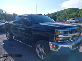 2019 Chevrolet Silverado 2500HD Work Truck z VIN 1GC1KREGXKF201011, wystawiony jako IAAI lot #42807420 z przebiegiem 29 487 mil mil oraz . Historia ofert i sprzedaży dostępna na DreamBid. Obrazek 1.