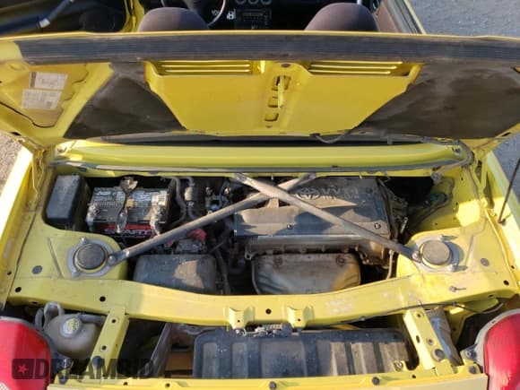 ✅ 2002 Toyota MR2 • VIN: JTDFR320120049824 • Лот: 69642784. Опубликован ранее на Copart с пробегом 95 051 миль. Бесплатный доступ к архиву аукционных продаж из США и подробный отчёт об истории автомобиля на DreamBid. Изображение 11.