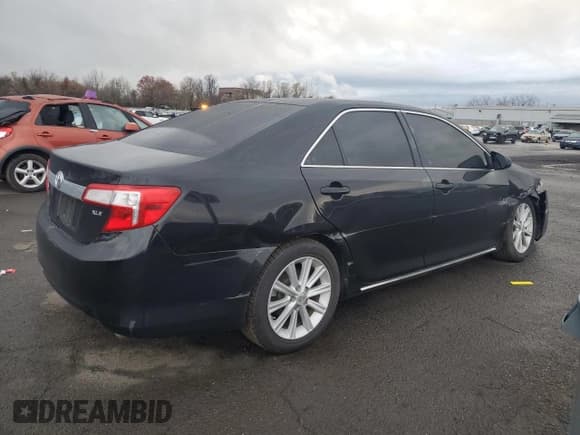 ✅ 2013 Toyota Camry XLE • VIN: 4T4BF1FK4DR323196 • Lot: 92030585. Wystawiony na Copart z przebiegiem 173 029 mil. Bezpłatny archiwum sprzedaży aukcyjnych z USA i szczegółowy raport historii pojazdu na DreamBid. Zdjęcie 3.