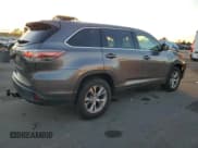 ✅ 2015 Toyota Highlander LE Plus • VIN: 5TDZKRFH9FS041607 • Лот: 92301905. Опубликован ранее на Copart с пробегом 238 832 миль. Бесплатный доступ к архиву аукционных продаж из США и подробный отчёт об истории автомобиля на DreamBid. Изображение 3.