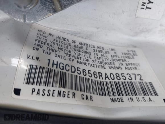 ✅ 1994 Honda Accord EX • VIN: 1HGCD5656RA085372 • Lot: 40337421. Listed on IAAI with 99,800 mi. Free auction sales archive from the USA and detailed vehicle history report at DreamBid. Image 9.