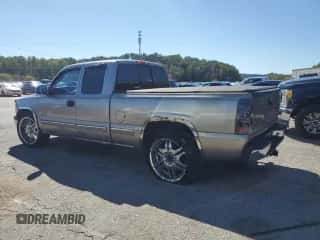 1999 Chevrolet Silverado 1500 z VIN 1GCEC19T3XZ137309, wystawiony jako Copart lot #84949485 z przebiegiem 179 759 mil mil oraz Szkoda całkowita • Salvage title. Historia ofert i sprzedaży dostępna na DreamBid. Obrazek 2.