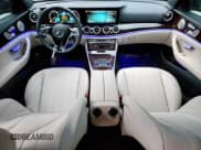 ✅ 2022 Mercedes-Benz E 350 • VIN: W1KZF8DB9NB033855 • Lot: 90850715. Listed on Copart with 22,040 mi. Free auction sales archive from the USA and detailed vehicle history report at DreamBid. Image 8.