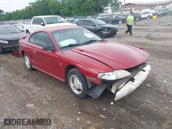 ✅ 1995 Ford Mustang • VIN: 1FALP4046SF262145 • Lot: 42346229. Listed on IAAI with 118,443 mi. Free auction sales archive from the USA and detailed vehicle history report at DreamBid. Image 1.