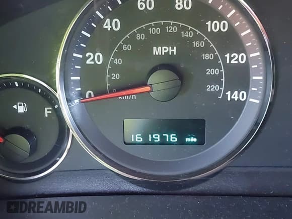 ✅ 2006 Jeep Commander • VIN: 1J8HG48K26C204097 • Лот: 41868945. Опубликован ранее на IAAI с пробегом 161 976 миль. Бесплатный доступ к архиву аукционных продаж из США и подробный отчёт об истории автомобиля на DreamBid. Изображение 7.