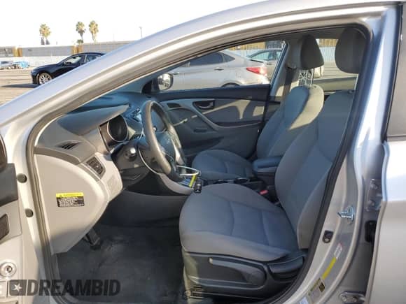 2013 Hyundai Elantra Limited с VIN KMHDH4AE7DU554240, выставлен на аукционе Copart как лот 84660115 с пробегом 119 348 миль миль и Списание • Salvage title. История ставок и продаж доступна на DreamBid. Изображение 7.