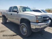 ✅ 2006 Chevrolet Silverado 1500 LT1 • VIN: 2GCEK19N961221727 • Лот: 66377295. Опубликован ранее на Copart с пробегом 140 032 миль. Бесплатный доступ к архиву аукционных продаж из США и подробный отчёт об истории автомобиля на DreamBid. Изображение 4.