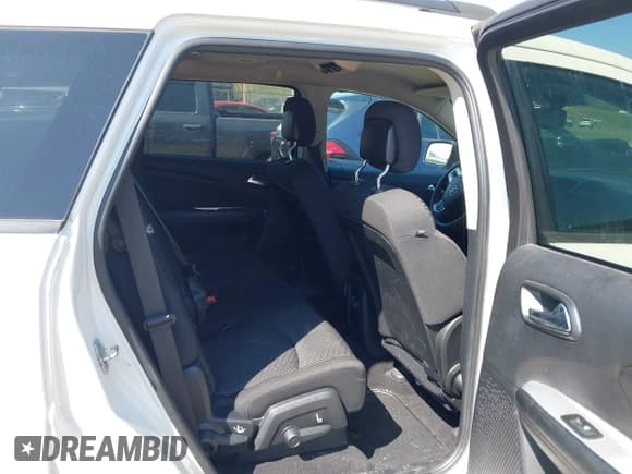 ✅ 2015 Dodge Journey SXT • VIN: 3C4PDDBG0FT606673 • Lot: 43192764. Wystawiony na IAAI z przebiegiem 153 146 mil. Bezpłatny archiwum sprzedaży aukcyjnych z USA i szczegółowy raport historii pojazdu na DreamBid. Zdjęcie 8.