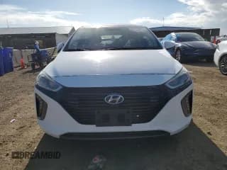 ✅ 2017 Hyundai Ioniq Limited • VIN: KMHC85LC1HU051550 • Lot: 55484925. Wystawiony na Copart z przebiegiem 140 752 mil. Bezpłatny archiwum sprzedaży aukcyjnych z USA i szczegółowy raport historii pojazdu na DreamBid. Zdjęcie 5.