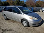 ✅ 2007 Toyota Sienna LE • VIN: 5TDZK23C57S072970 • Лот: 91327335. Опубликован ранее на Copart с пробегом 277 990 миль. Бесплатный доступ к архиву аукционных продаж из США и подробный отчёт об истории автомобиля на DreamBid. Изображение 4.