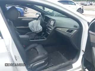 2018 Hyundai Sonata Limited z VIN 5NPE34AF3JH701949, wystawiony jako IAAI lot #42807572 z przebiegiem 86 979 mil mil oraz . Historia ofert i sprzedaży dostępna na DreamBid. Obrazek 5.