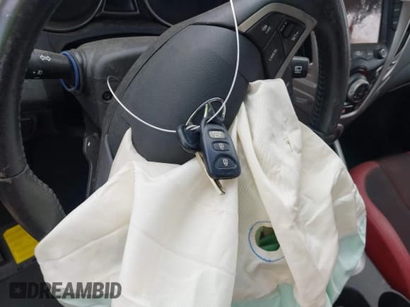 ✅ 2012 Hyundai Veloster w/Gray Int • VIN: KMHTC6AD6CU046899 • Lot: 41804550. Wystawiony na IAAI z przebiegiem 105 686 mil. Bezpłatny archiwum sprzedaży aukcyjnych z USA i szczegółowy raport historii pojazdu na DreamBid. Zdjęcie 11.