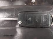 ✅ 2008 Volkswagen R32 • VIN: WVWKC71KX8W110653 • Лот: 41578812. Опубликован ранее на IAAI с пробегом 175 071 миль. Бесплатный доступ к архиву аукционных продаж из США и подробный отчёт об истории автомобиля на DreamBid. Изображение 11.