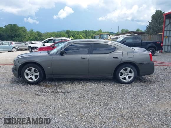 2009 Dodge Charger с VIN 2B3LA33V69H638055, выставлен на аукционе IAAI как лот 42827248 с пробегом 115 235 миль миль и . История ставок и продаж доступна на DreamBid. Изображение 14.