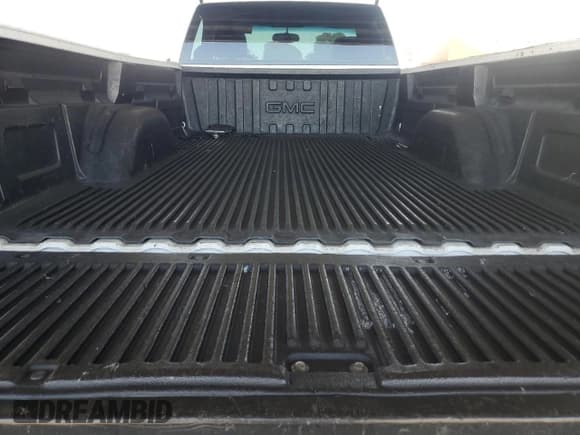 ✅ 2006 GMC Sierra 1500 Work Truck • VIN: 3GTEC14VX6G164563 • Лот: 64124535. Опубликован ранее на Copart с пробегом 135 214 миль. Бесплатный доступ к архиву аукционных продаж из США и подробный отчёт об истории автомобиля на DreamBid. Изображение 10.