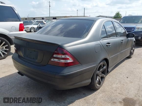 ✅ 2007 Mercedes-Benz C 230 Sport • VIN: WDBRF52H87F887455 • Lot: 43157002. Listed on IAAI with 183,914 mi. Free auction sales archive from the USA and detailed vehicle history report at DreamBid. Image 4.