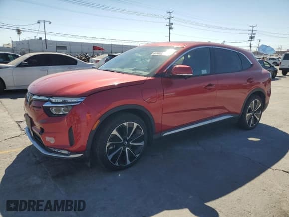 ✅ 2023 VinFast VF 8 Plus • VIN: RLLV1AFA6PH000482 • Lot: 67480545. Wystawiony na Copart z przebiegiem 7 086 mil. Bezpłatny archiwum sprzedaży aukcyjnych z USA i szczegółowy raport historii pojazdu na DreamBid. Zdjęcie 1.