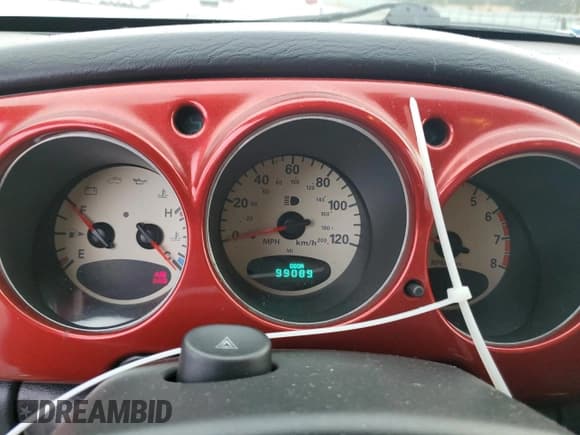 ✅ 2004 Chrysler PT Cruiser Limited • VIN: 3C8FY68864T297976 • Lot: 93216965. Wystawiony na Copart z przebiegiem 99 089 mil. Bezpłatny archiwum sprzedaży aukcyjnych z USA i szczegółowy raport historii pojazdu na DreamBid. Zdjęcie 9.