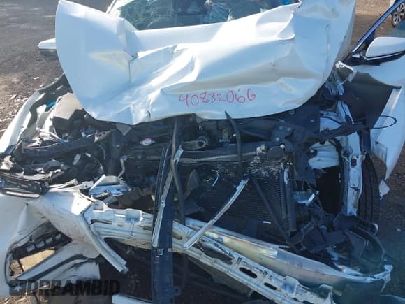 ✅ 2020 Honda Insight Touring • VIN: 19XZE4F98LE004931 • Lot: 40832066. Listed on IAAI with 79,013 mi. Free auction sales archive from the USA and detailed vehicle history report at DreamBid. Image 10.