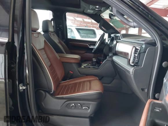 ✅ 2023 GMC Sierra 1500 Denali Ultimate • VIN: 1GTUUHEL2PZ182300 • Лот: 41498730. Опубликован ранее на IAAI с пробегом 24 389 миль. Бесплатный доступ к архиву аукционных продаж из США и подробный отчёт об истории автомобиля на DreamBid. Изображение 5.