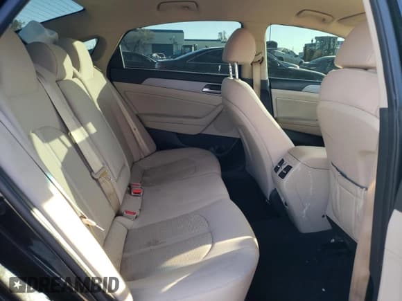 ✅ 2019 Hyundai Sonata SEL • VIN: 5NPE34AF3KH772148 • Лот: 71400682. Опубликован ранее на Copart с пробегом 62 971 миль. Бесплатный доступ к архиву аукционных продаж из США и подробный отчёт об истории автомобиля на DreamBid. Изображение 10.