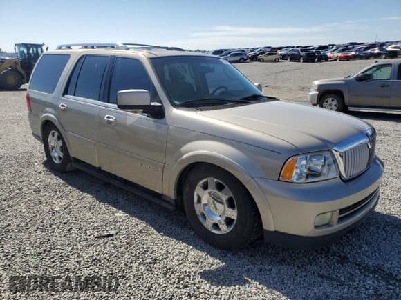 ✅ 2005 Lincoln Navigator Luxury • VIN: 5LMFU28595LJ02681 • Lot: 56504215. Wystawiony na Copart z przebiegiem 135 395 mil. Bezpłatny archiwum sprzedaży aukcyjnych z USA i szczegółowy raport historii pojazdu na DreamBid. Zdjęcie 4.