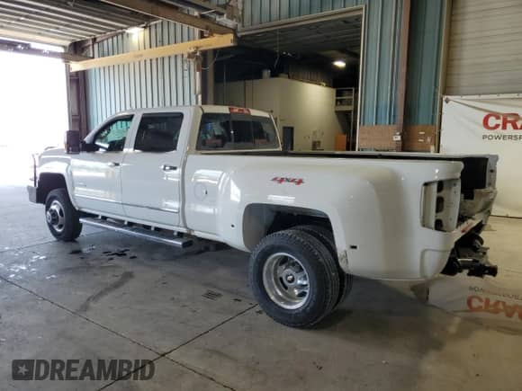 2016 Chevrolet Silverado 3500HD High Country с VIN 1GC4K1E8XGF300605, выставлен на аукционе Copart как лот 62260115 с пробегом 138 551 миль миль и Списание • Salvage title. История ставок и продаж доступна на DreamBid. Изображение 2.