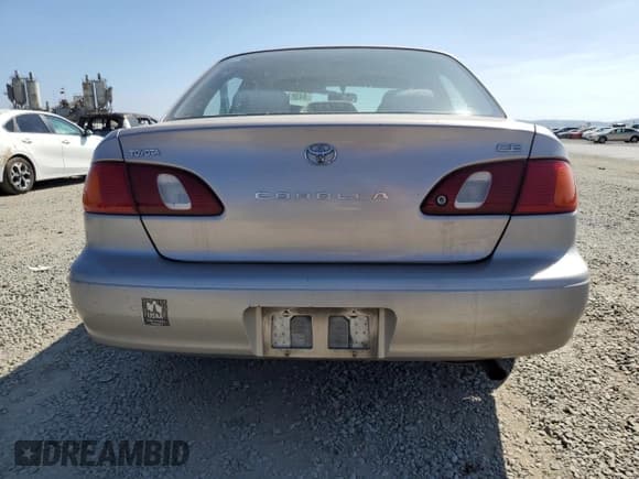 ✅ 1999 Toyota Corolla VE • VIN: 1NXBR12E8XZ212219 • Lot: 84387155. Wystawiony na Copart z przebiegiem 133 596 mil. Bezpłatny archiwum sprzedaży aukcyjnych z USA i szczegółowy raport historii pojazdu na DreamBid. Zdjęcie 6.