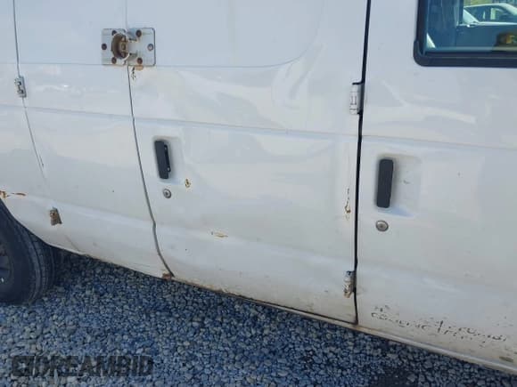 ✅ 2012 Ford Econoline Cargo Recreational • VIN: 1FTNE2EW2CDA95092 • Lot: 43455302. Wystawiony na IAAI z przebiegiem 270 761 mil. Bezpłatny archiwum sprzedaży aukcyjnych z USA i szczegółowy raport historii pojazdu na DreamBid. Zdjęcie 6.