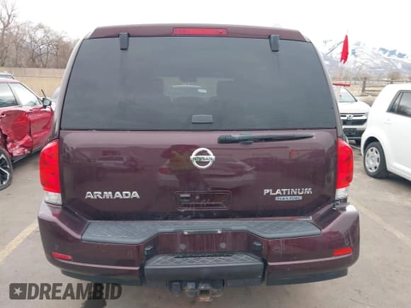 ✅ 2014 Nissan Armada Platinum • VIN: 5N1BA0NE3EN608580 • Лот: 41845380. Опубликован ранее на IAAI с пробегом 136 961 миль. Бесплатный доступ к архиву аукционных продаж из США и подробный отчёт об истории автомобиля на DreamBid. Изображение 17.